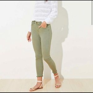 NWT LOFT Curvy high waist skinny crop